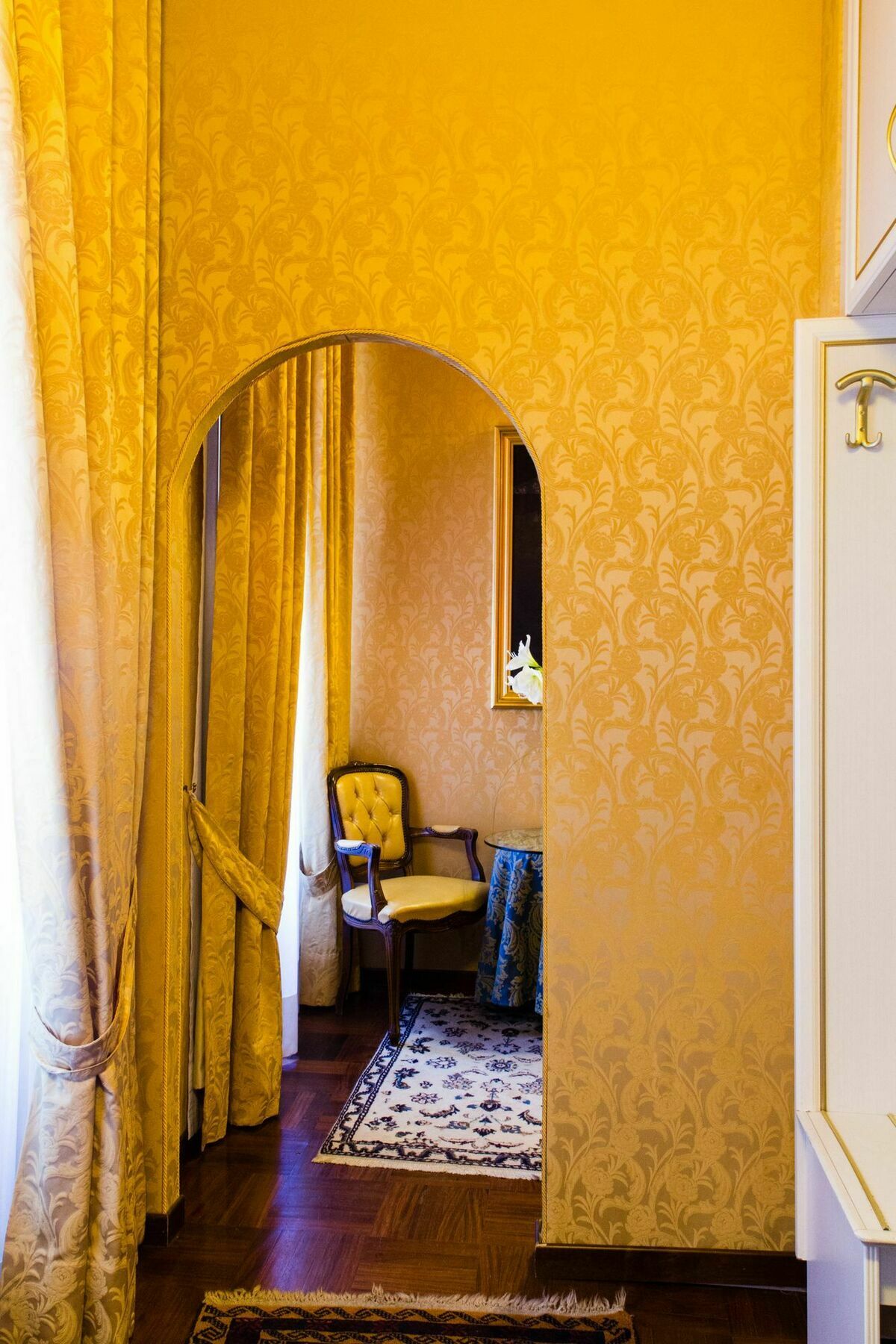 Canova Rooms In Spanish Steps ローマ エクステリア 写真